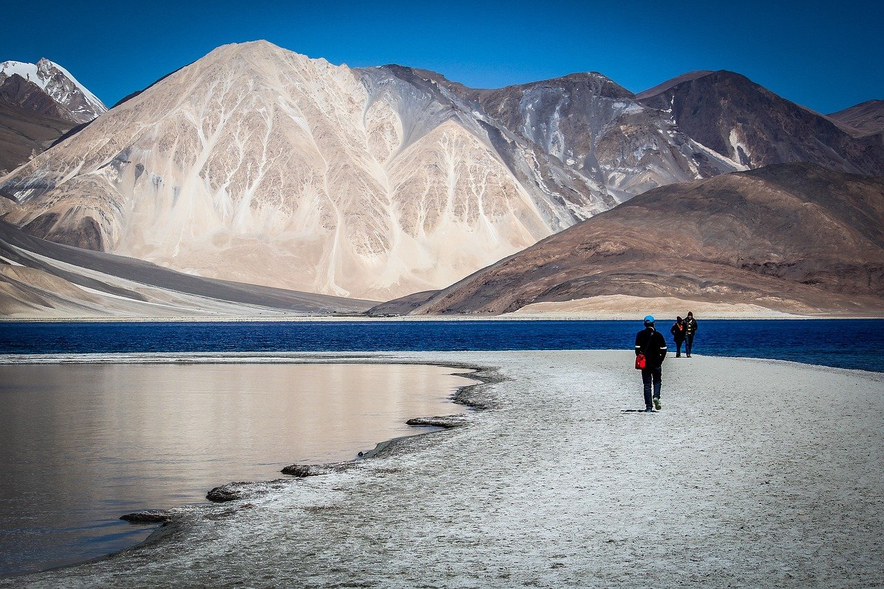 ladakh, traveler, travel-2300904.jpg